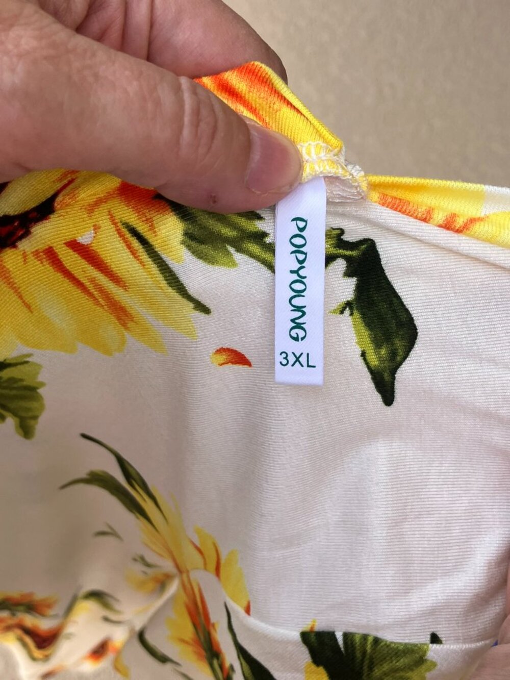 Popyoung Sunflower V-Neck Short Sleeve Top - White/Yellow 3XL - Picture 5 of 5